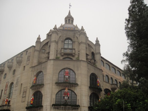 Mission Inn dresses up